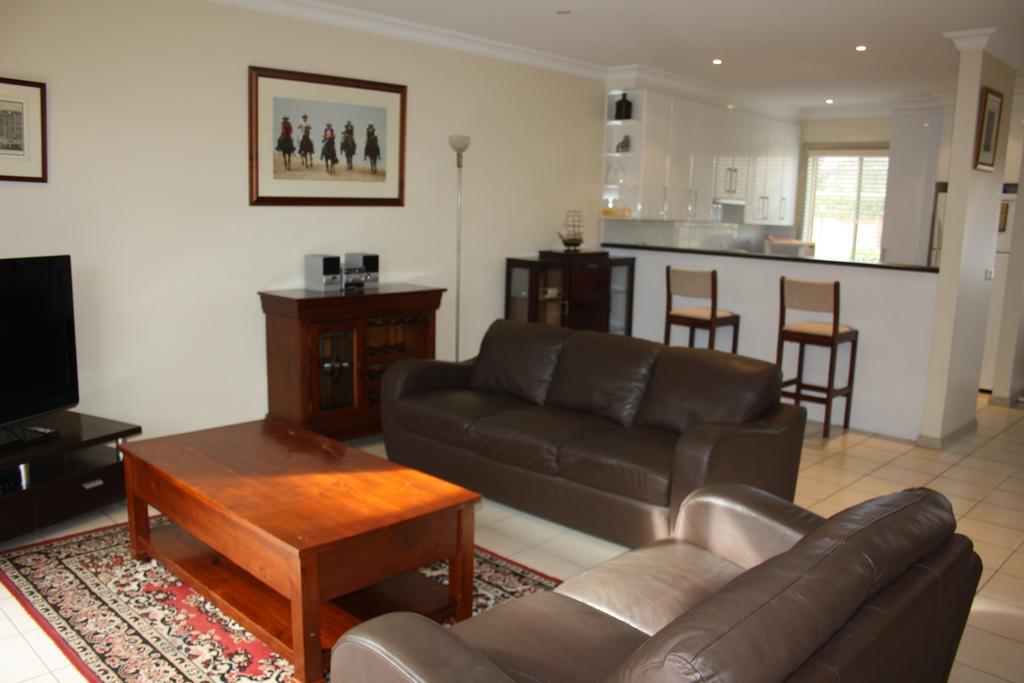 Albury Suites - Schubach Street Quarto foto